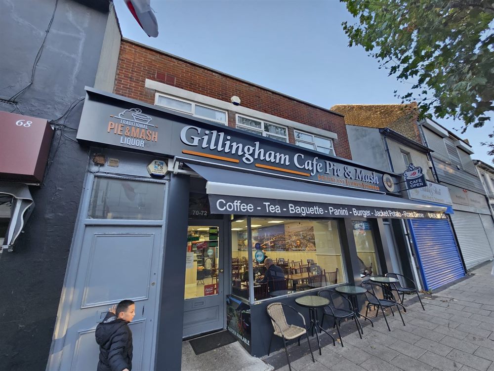 Cafe canopy signage